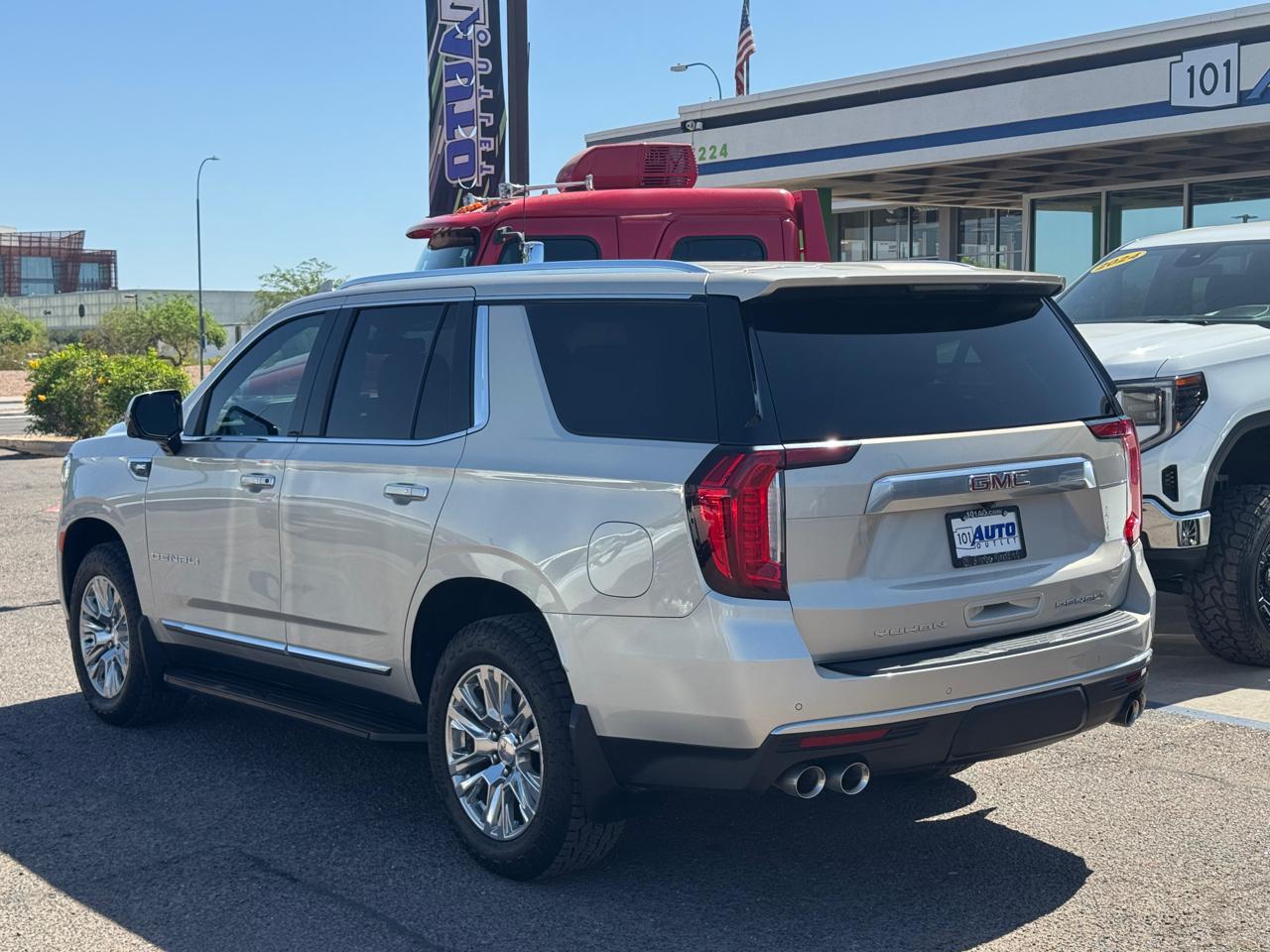 GMC Yukon 4WD 4dr Denali 2021