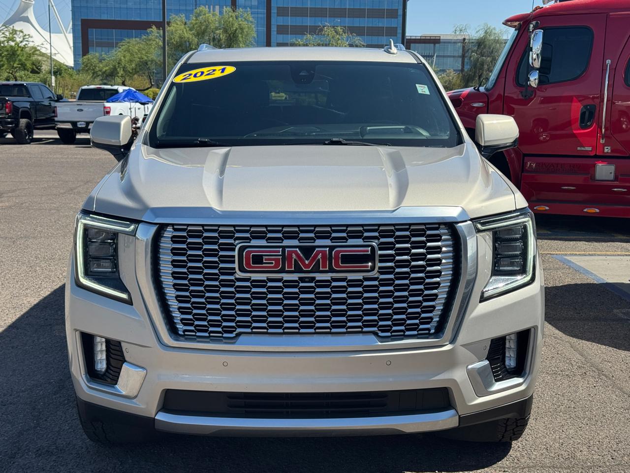 GMC Yukon 4WD 4dr Denali 2021
