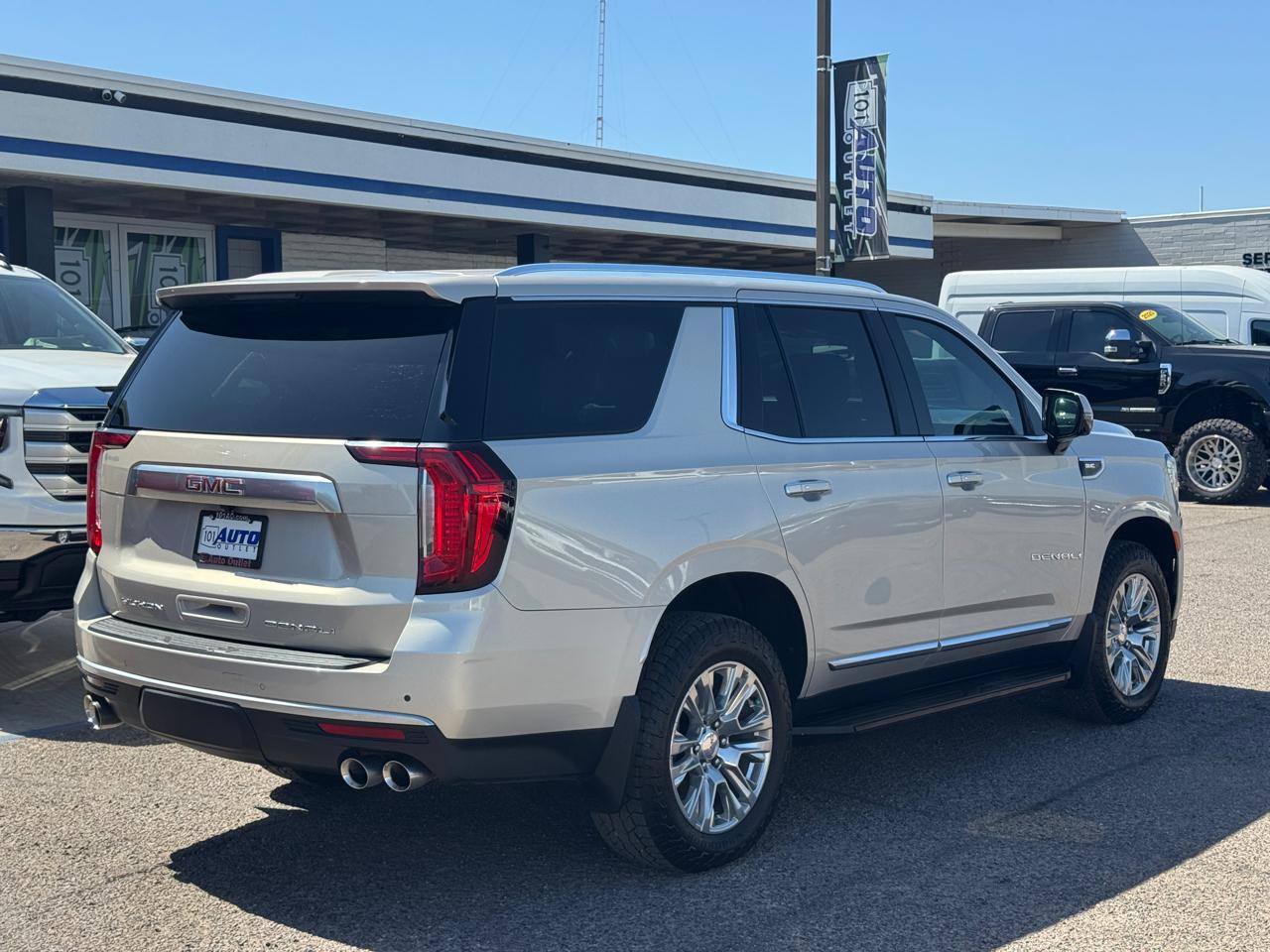 GMC Yukon 4WD 4dr Denali 2021