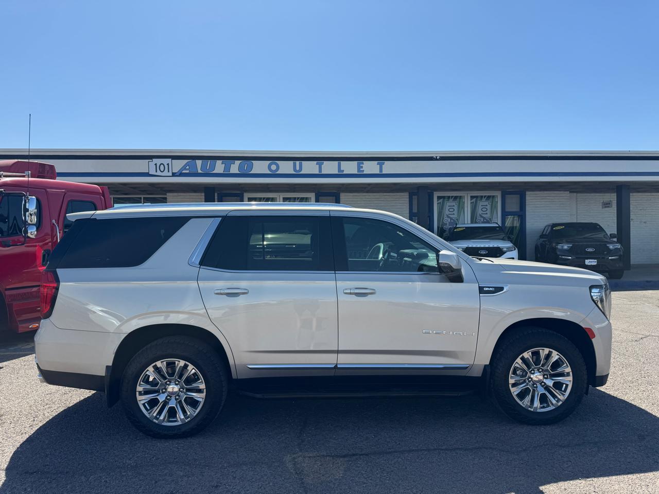 GMC Yukon 4WD 4dr Denali 2021