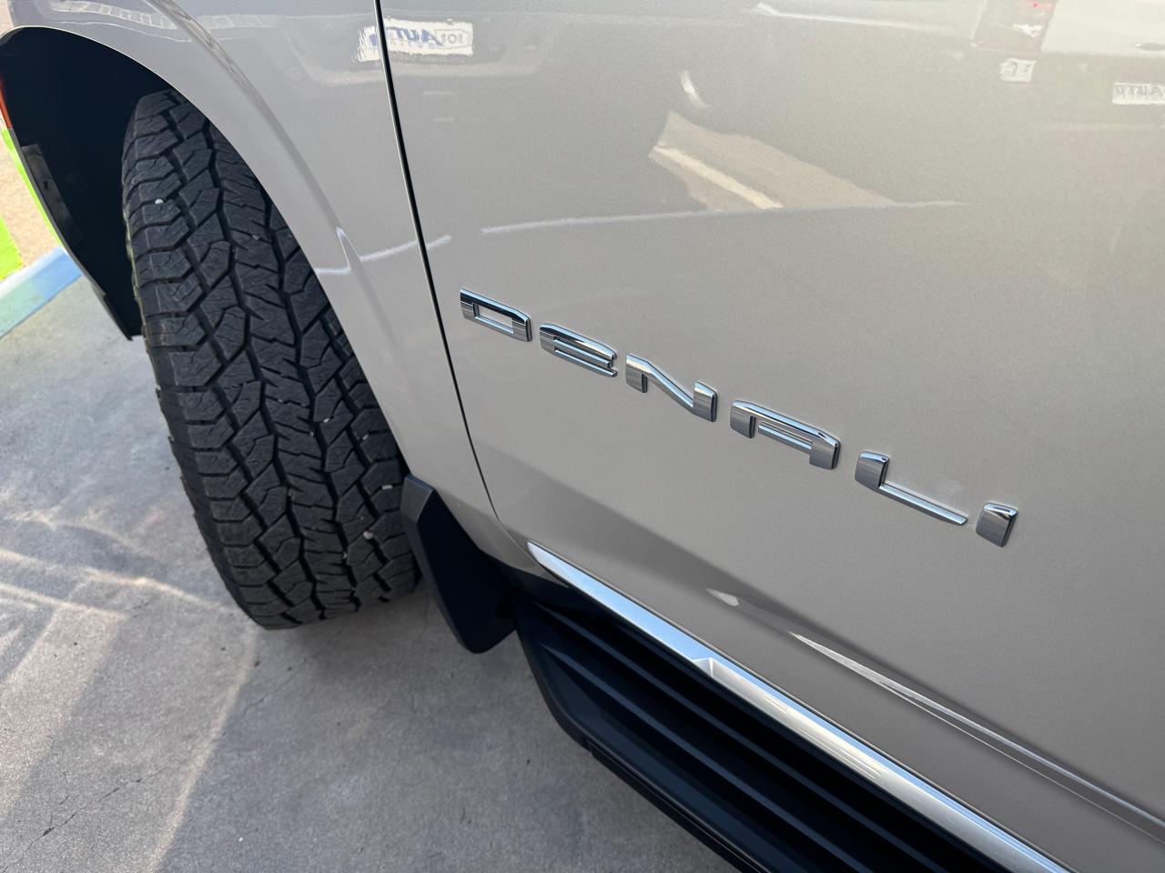 GMC Yukon 4WD 4dr Denali 2021