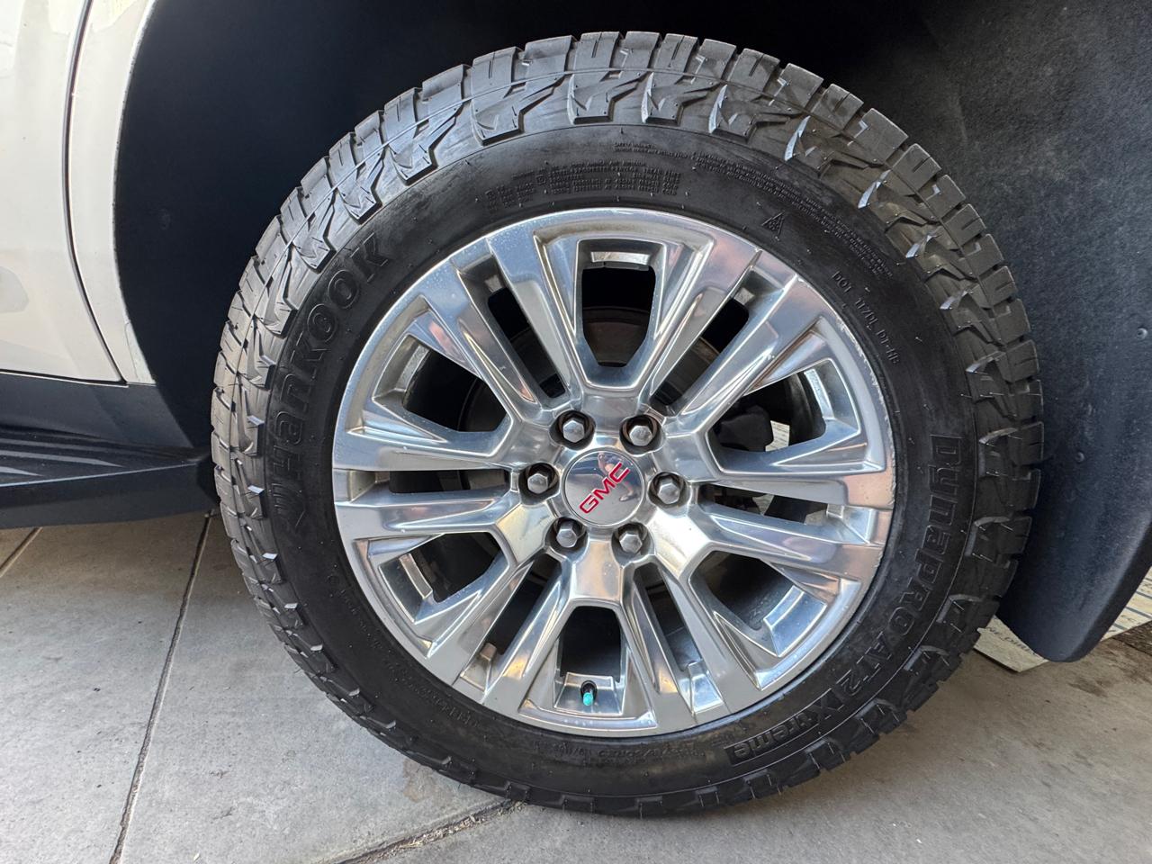 GMC Yukon 4WD 4dr Denali 2021