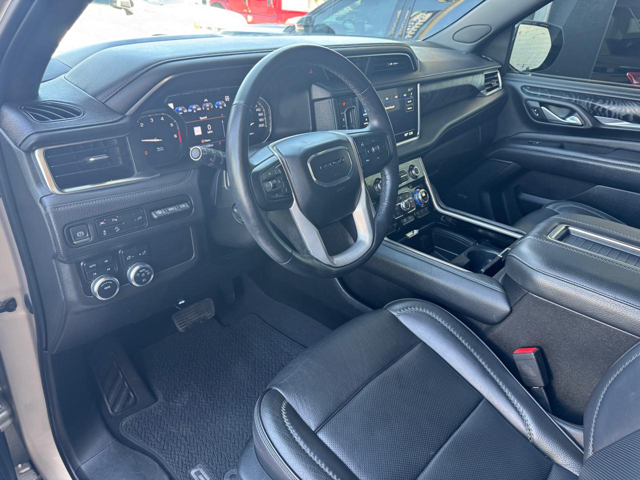 GMC Yukon 4WD 4dr Denali 2021