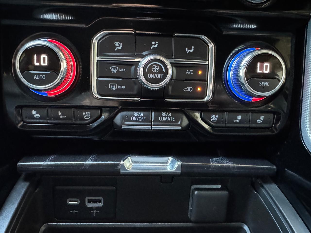 GMC Yukon 4WD 4dr Denali 2021