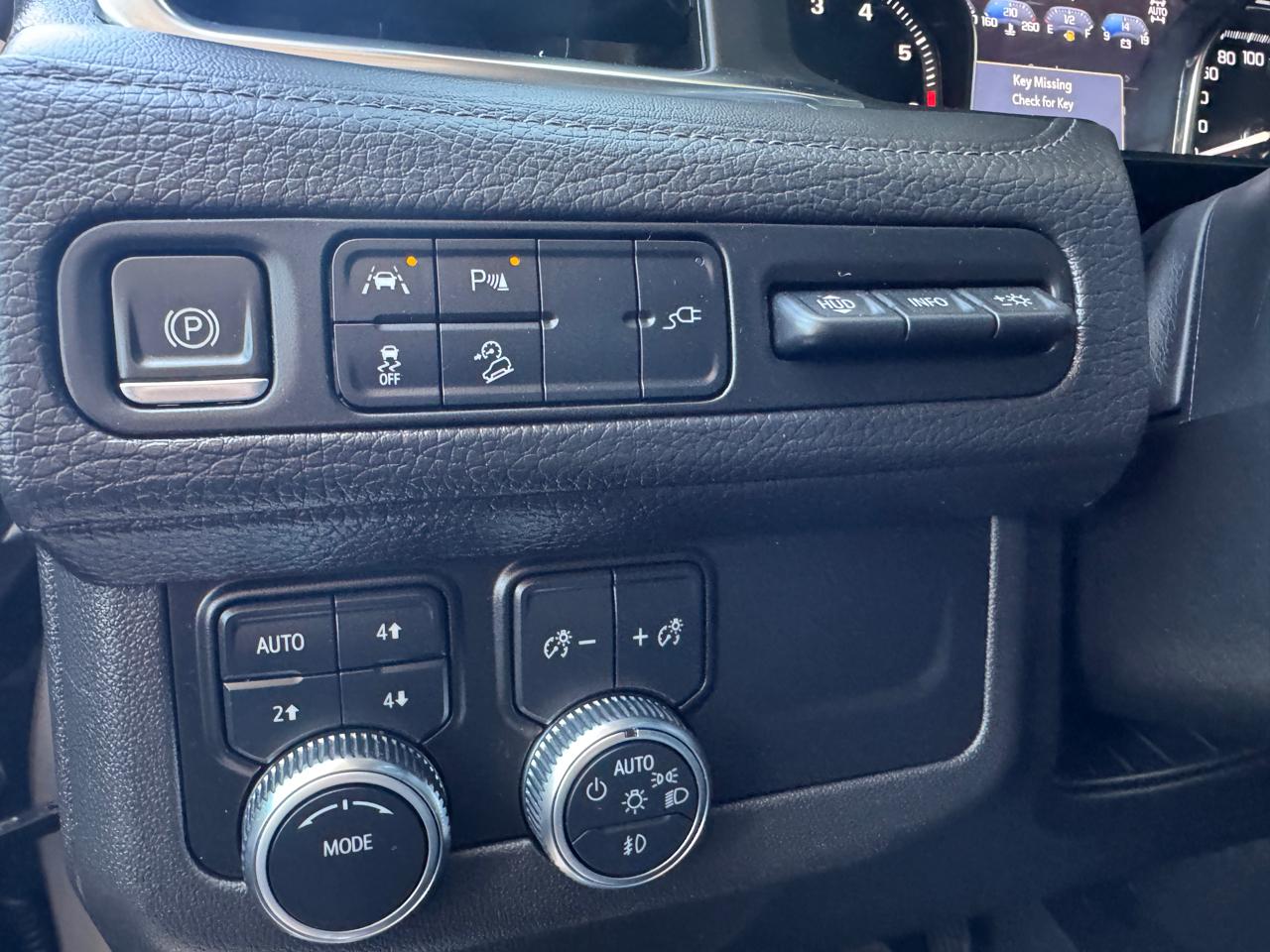GMC Yukon 4WD 4dr Denali 2021