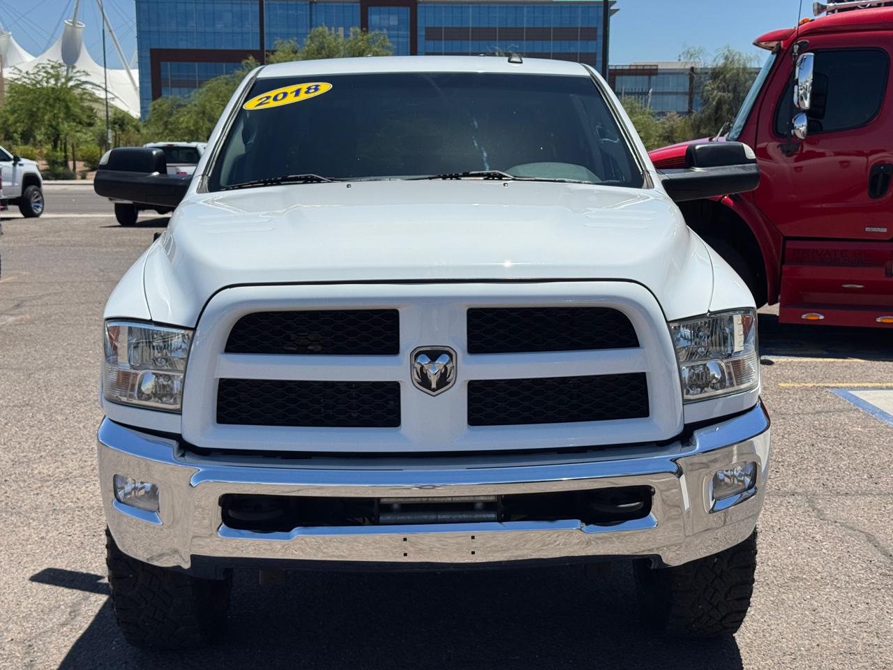 RAM 2500 Tradesman 4x4 Crew Cab 6'4" Box 2018