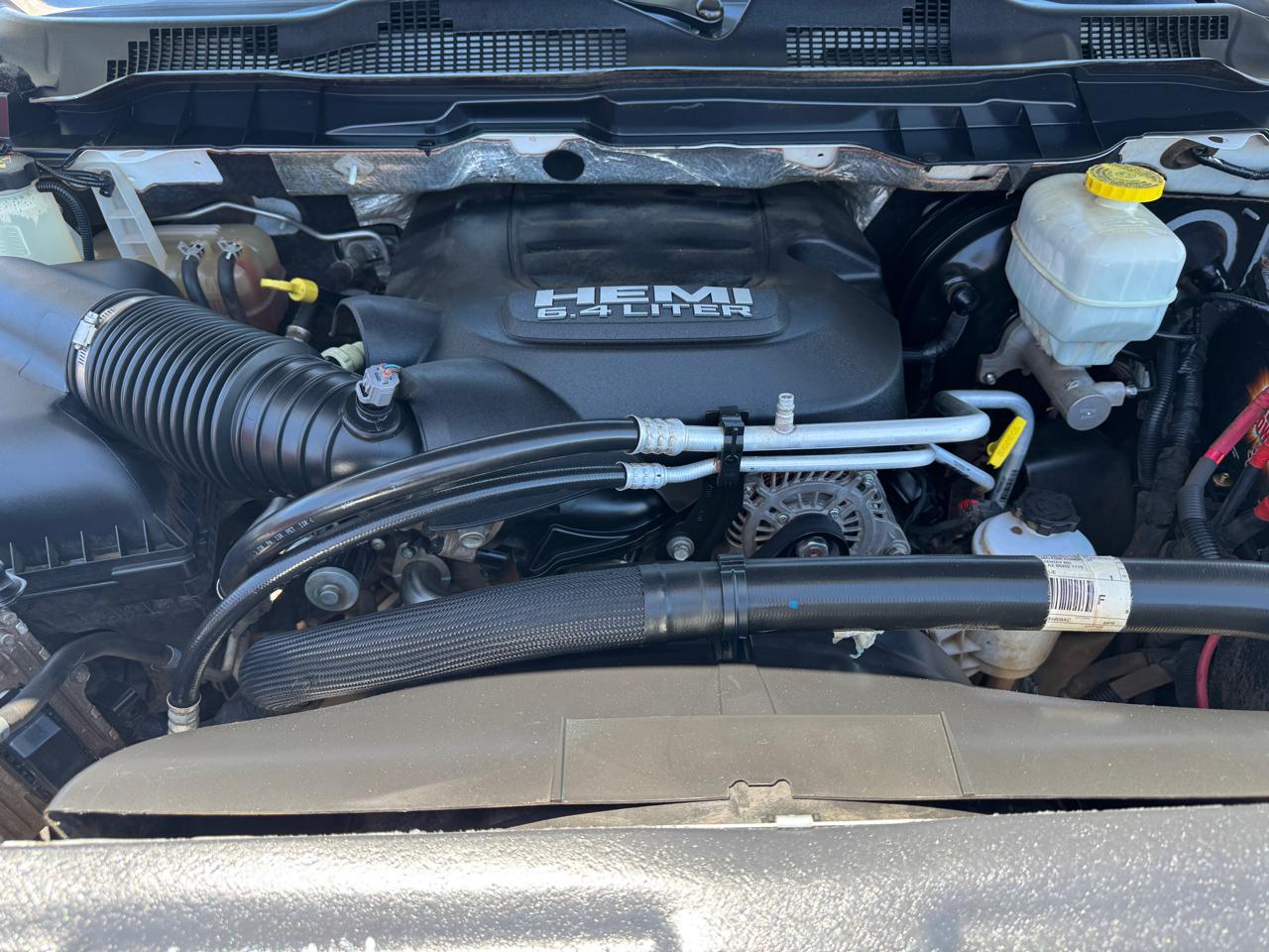 RAM 2500 Tradesman 4x4 Crew Cab 6'4" Box 2018