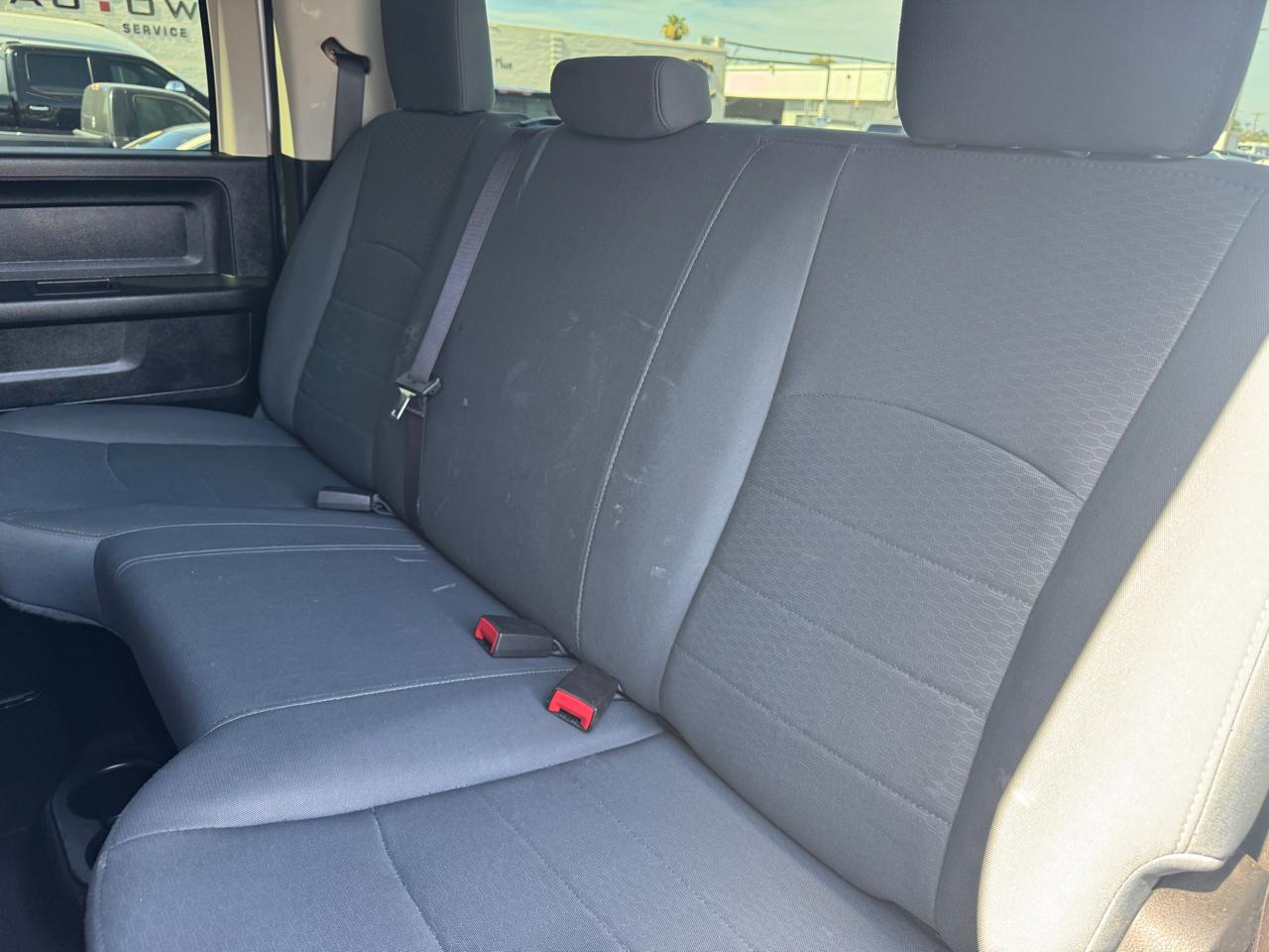 RAM 2500 Tradesman 4x4 Crew Cab 6'4" Box 2018