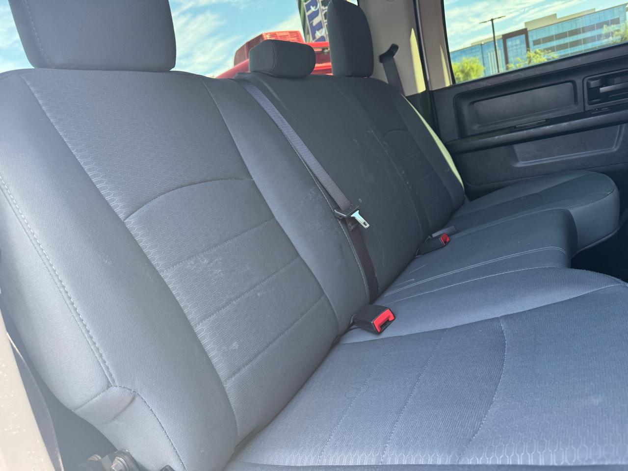 RAM 2500 Tradesman 4x4 Crew Cab 6'4" Box 2018