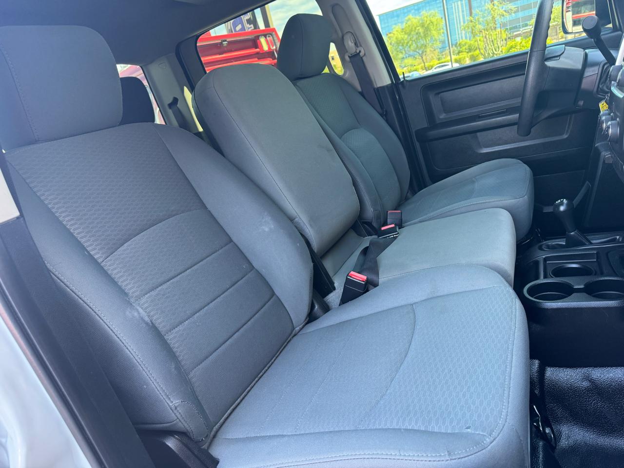 RAM 2500 Tradesman 4x4 Crew Cab 6'4" Box 2018