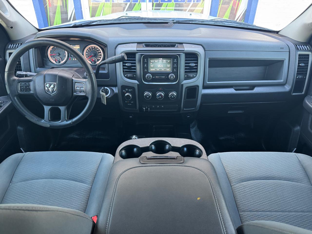 RAM 2500 Tradesman 4x4 Crew Cab 6'4" Box 2018