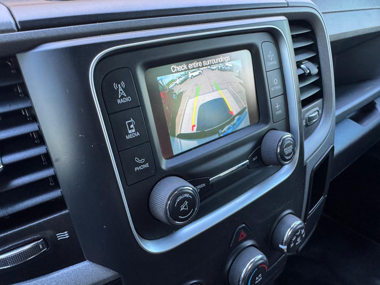 RAM 2500 Tradesman 4x4 Crew Cab 6'4" Box 2018