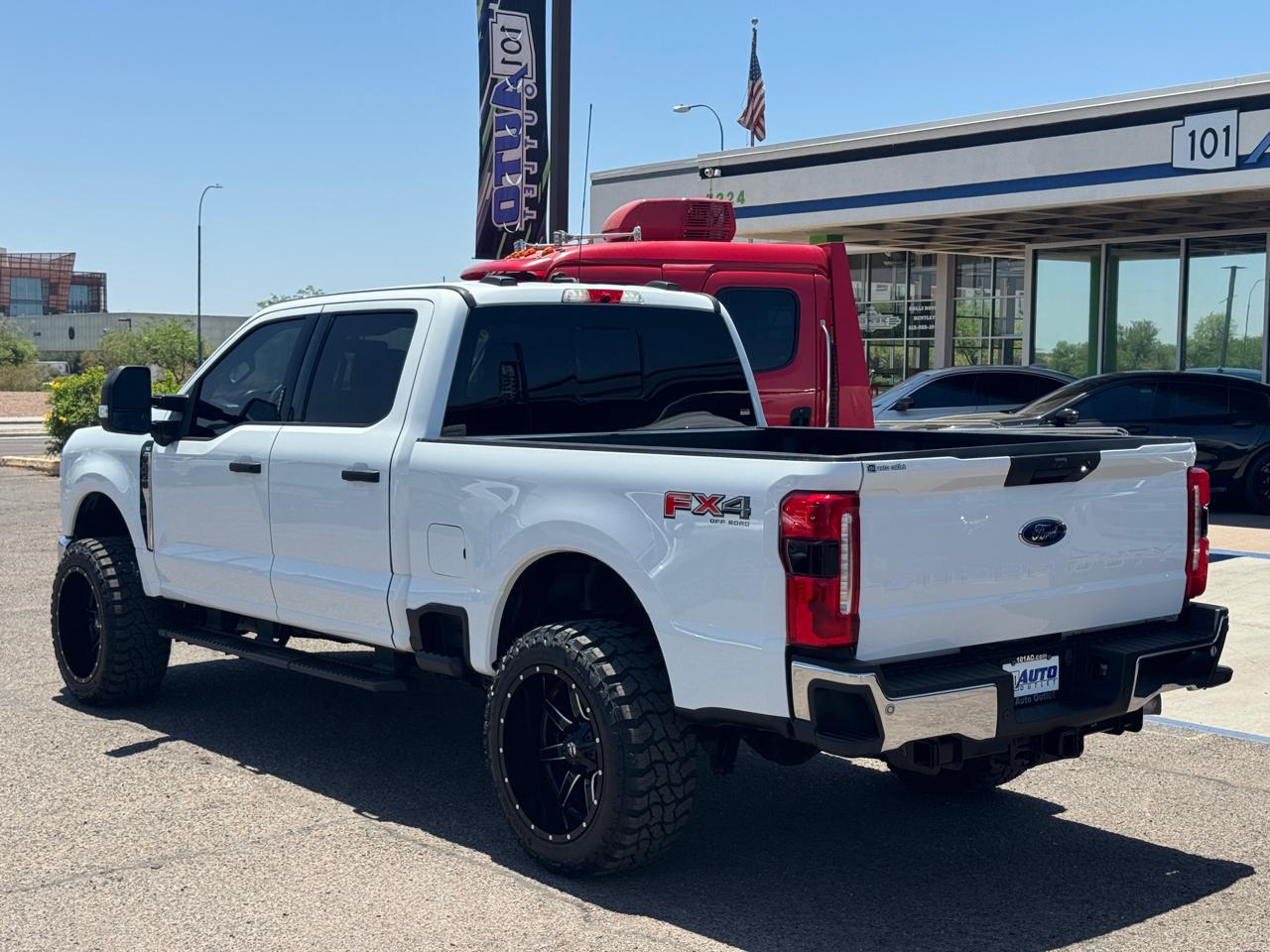 Ford Super Duty F-250 SRW XLT 4WD Crew Cab 6.75' Box 2023
