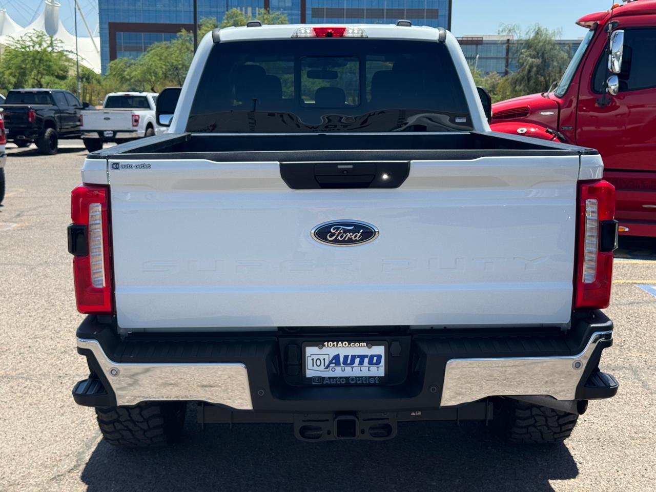Ford Super Duty F-250 SRW XLT 4WD Crew Cab 6.75' Box 2023