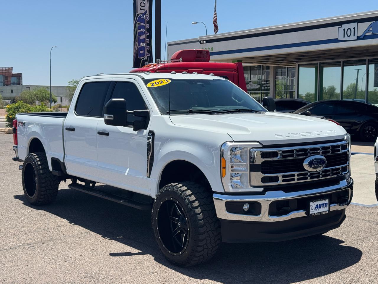 Ford Super Duty F-250 SRW XLT 4WD Crew Cab 6.75' Box 2023