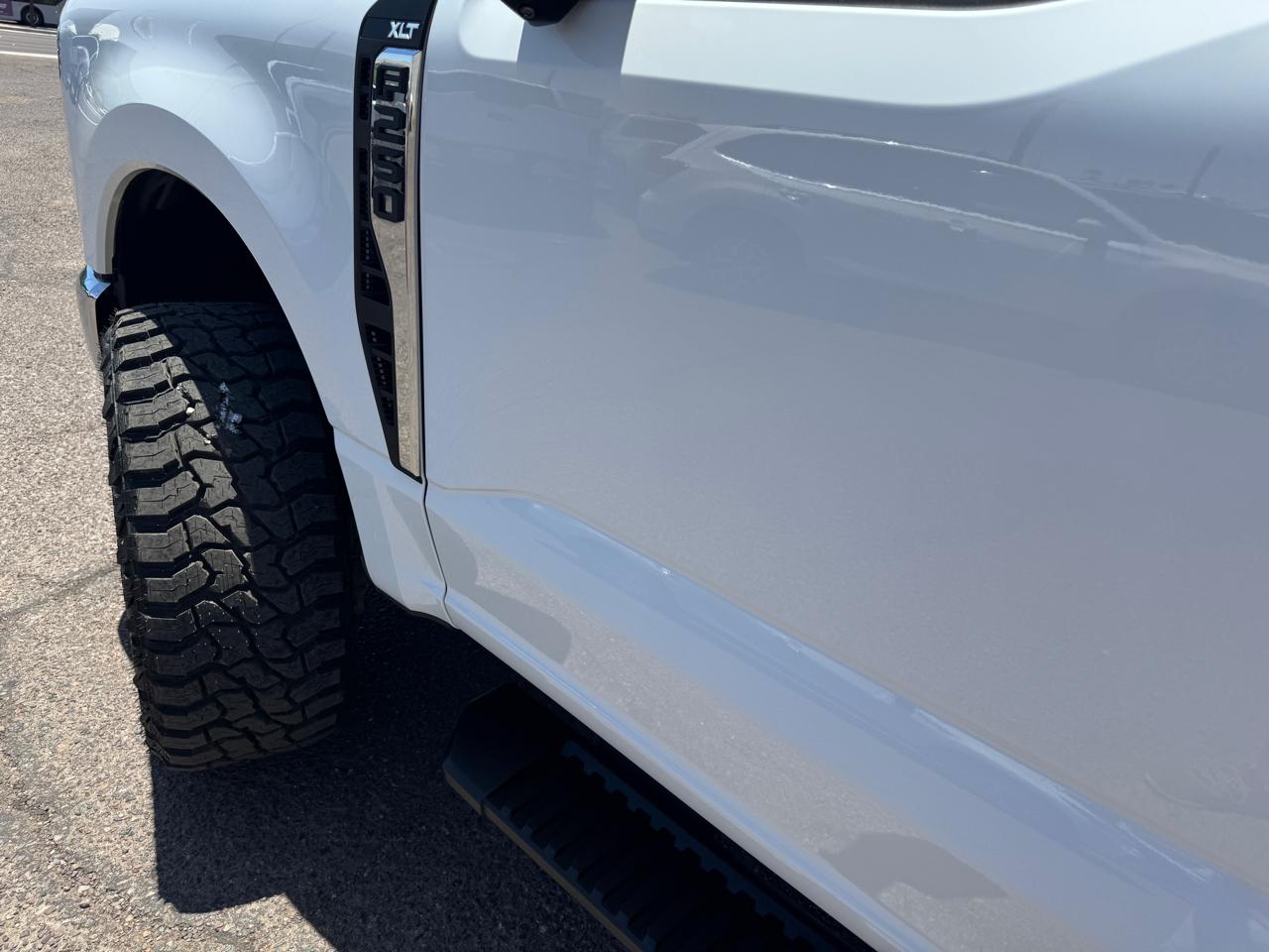 Ford Super Duty F-250 SRW XLT 4WD Crew Cab 6.75' Box 2023