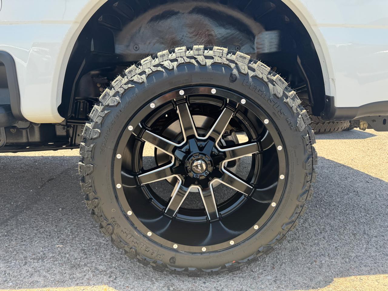 Ford Super Duty F-250 SRW XLT 4WD Crew Cab 6.75' Box 2023