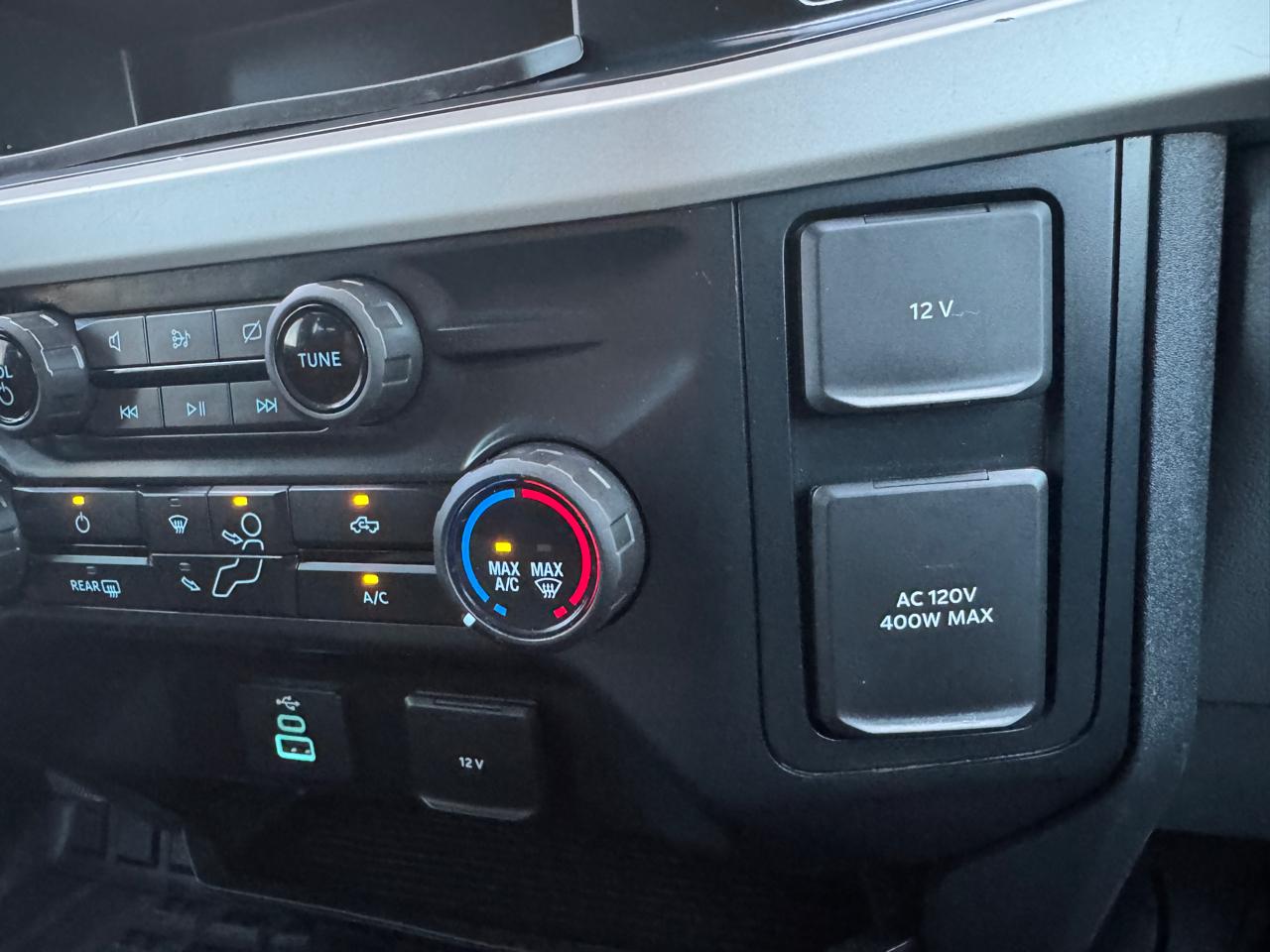 Ford Super Duty F-250 SRW XLT 4WD Crew Cab 6.75' Box 2023