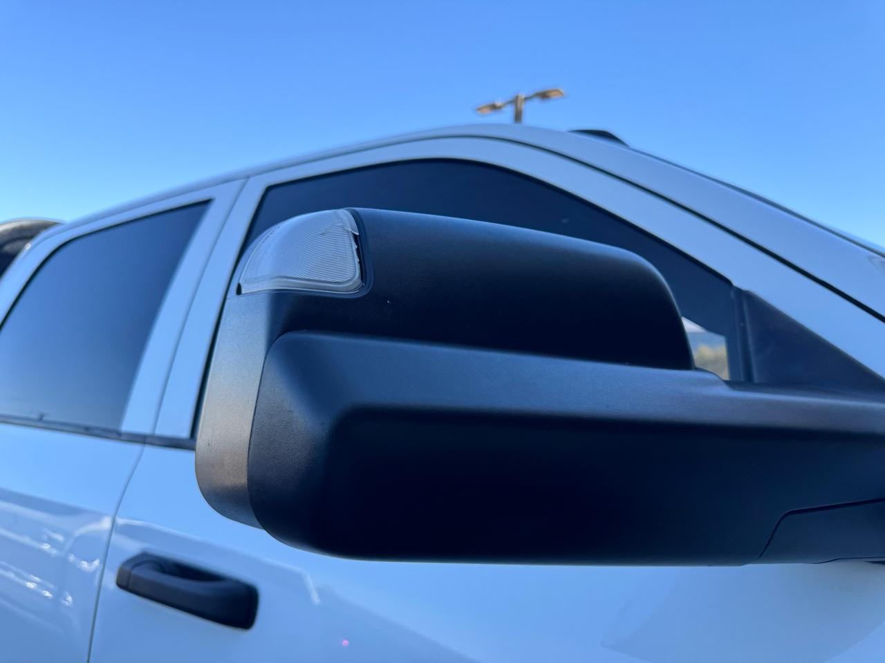 RAM 2500 Tradesman 4x4 Crew Cab 8' Box 2022