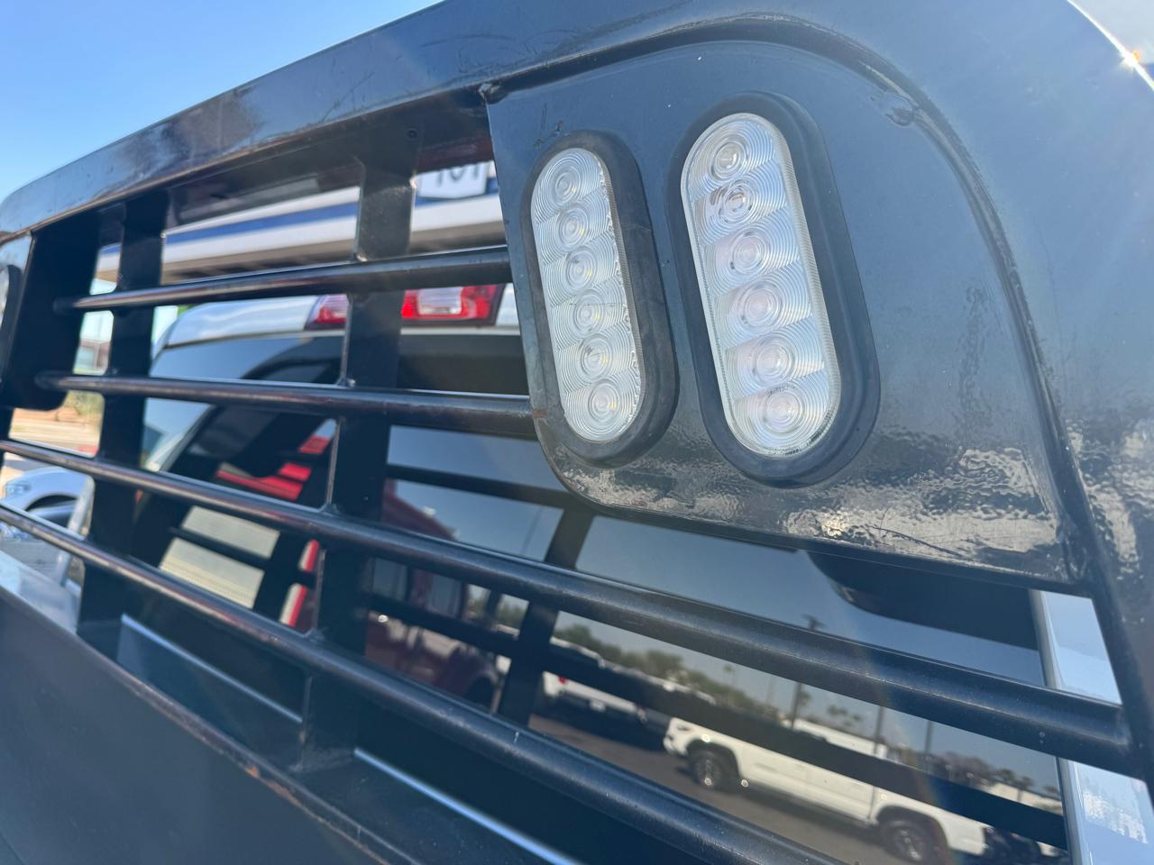 RAM 2500 Tradesman 4x4 Crew Cab 8' Box 2022