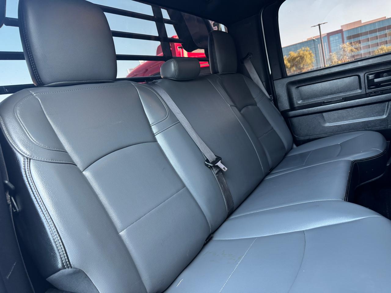RAM 2500 Tradesman 4x4 Crew Cab 8' Box 2022