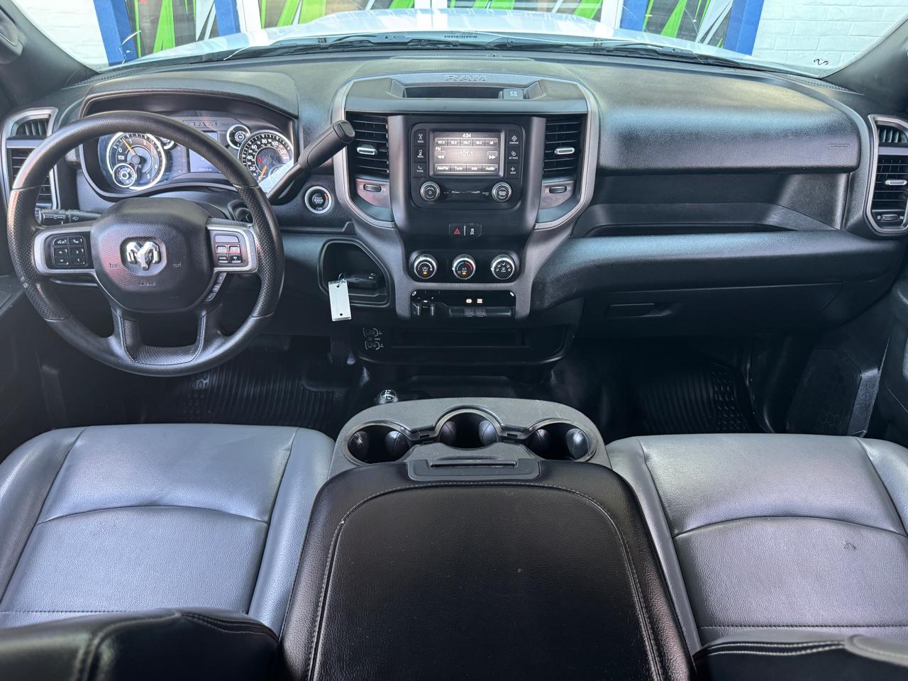 RAM 2500 Tradesman 4x4 Crew Cab 8' Box 2022