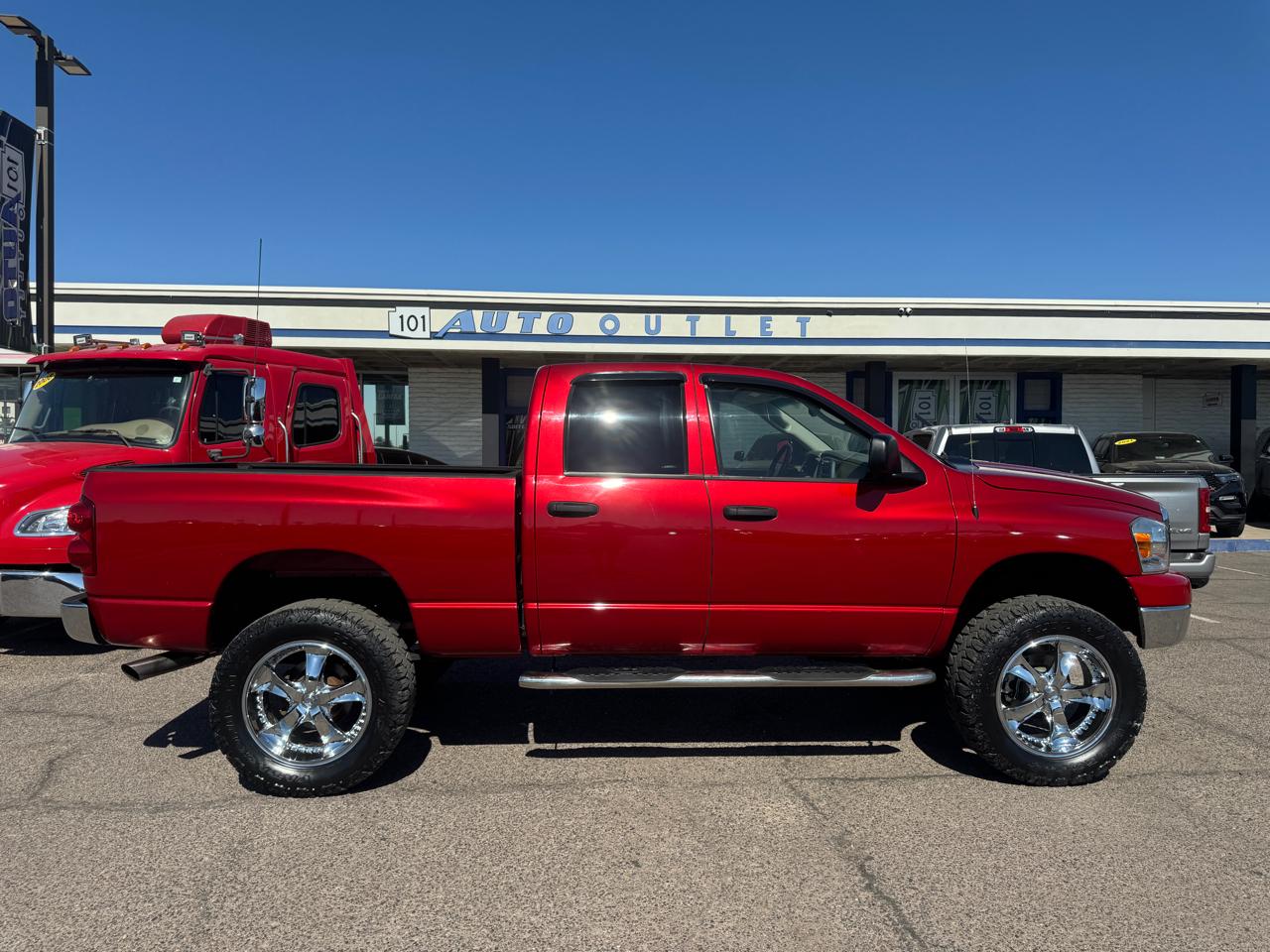 Dodge Ram 1500 4WD Quad Cab 140.5" SLT 2007
