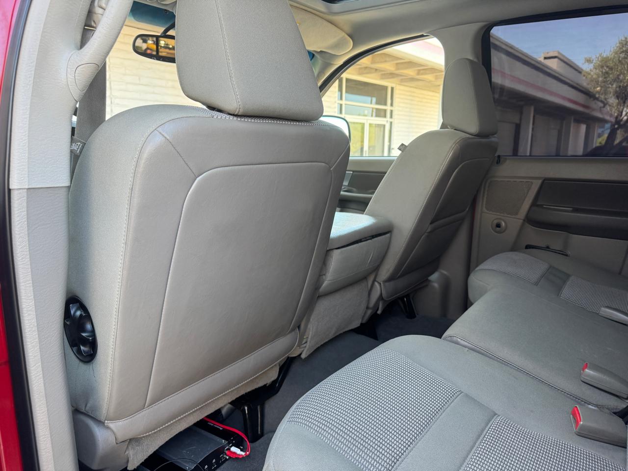 Dodge Ram 1500 4WD Quad Cab 140.5" SLT 2007