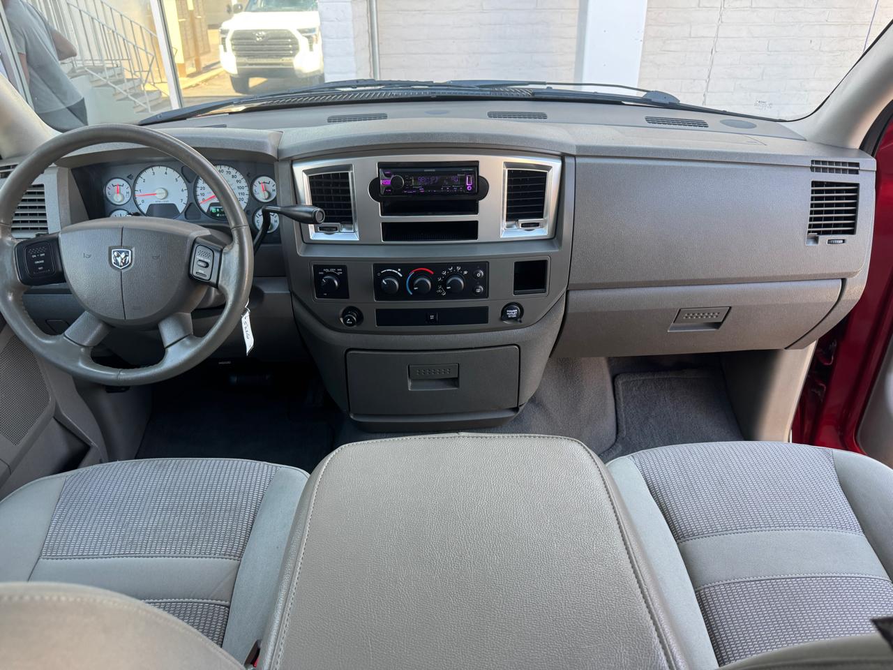 Dodge Ram 1500 4WD Quad Cab 140.5" SLT 2007