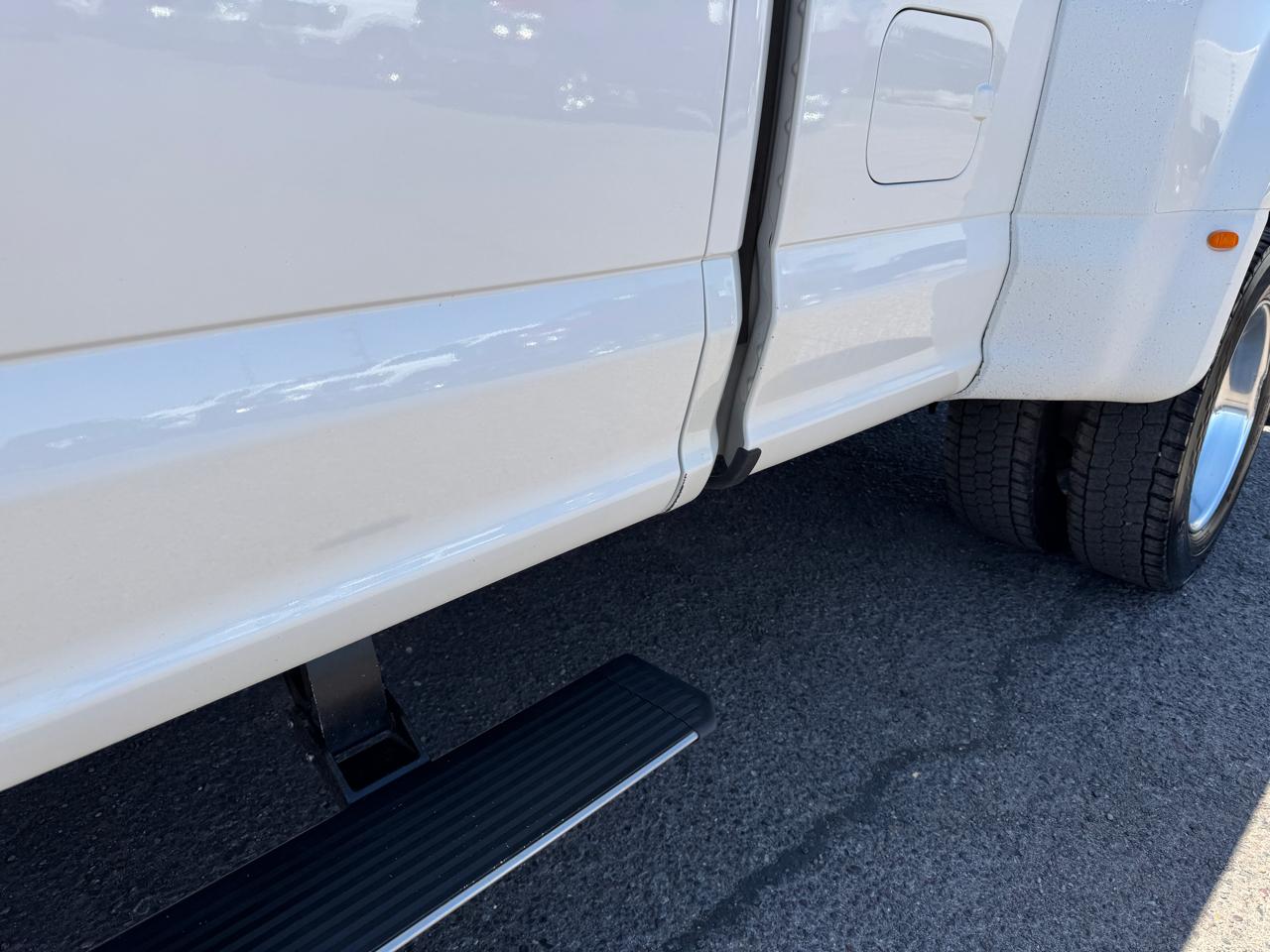 Ford Super Duty F-450 DRW Platinum 4WD Crew Cab 8' Box 2018
