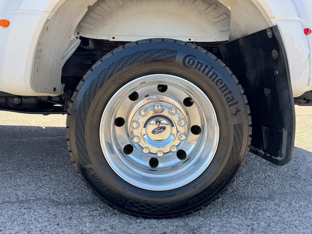 Ford Super Duty F-450 DRW Platinum 4WD Crew Cab 8' Box 2018