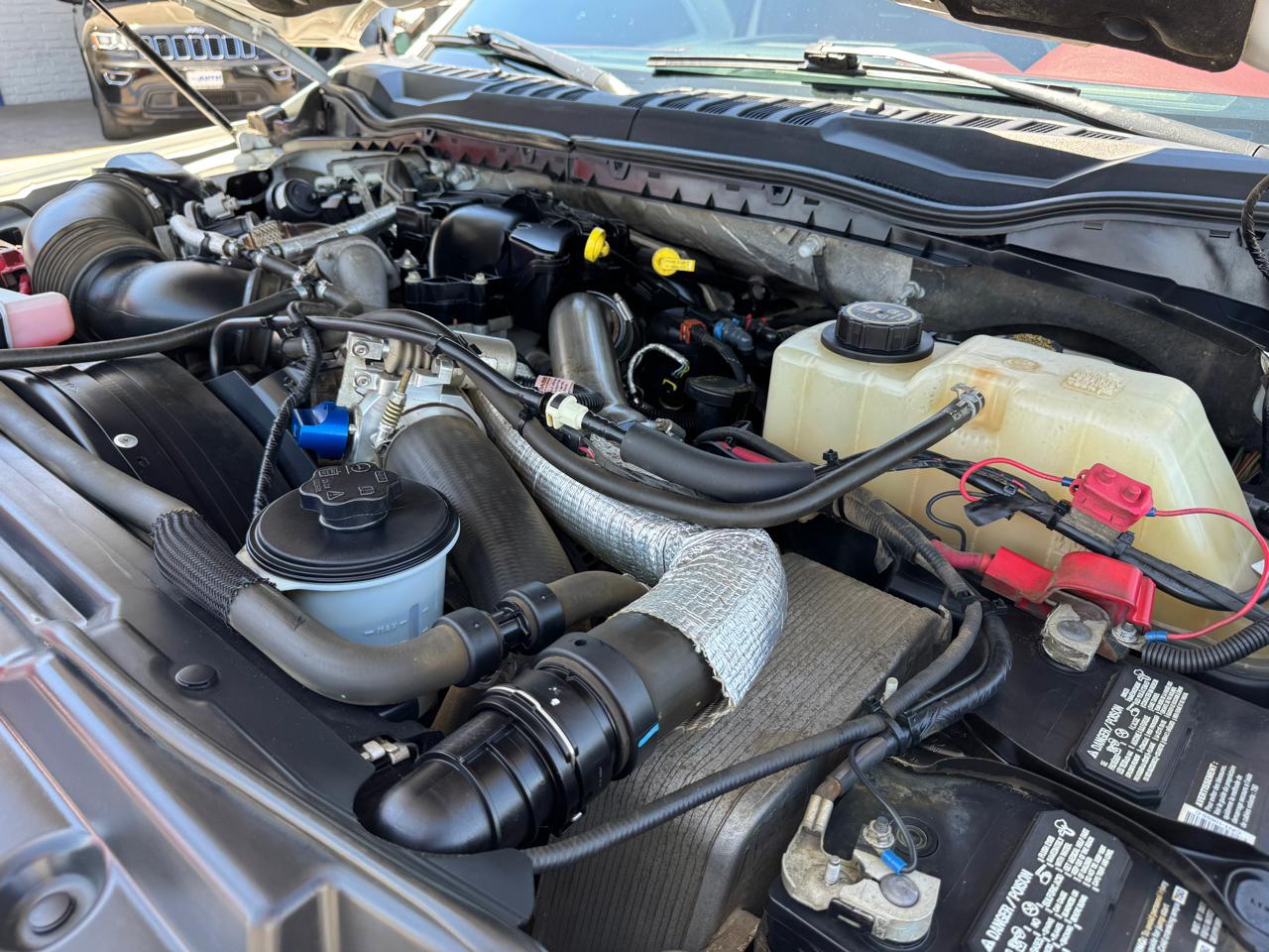 Ford Super Duty F-450 DRW Platinum 4WD Crew Cab 8' Box 2018