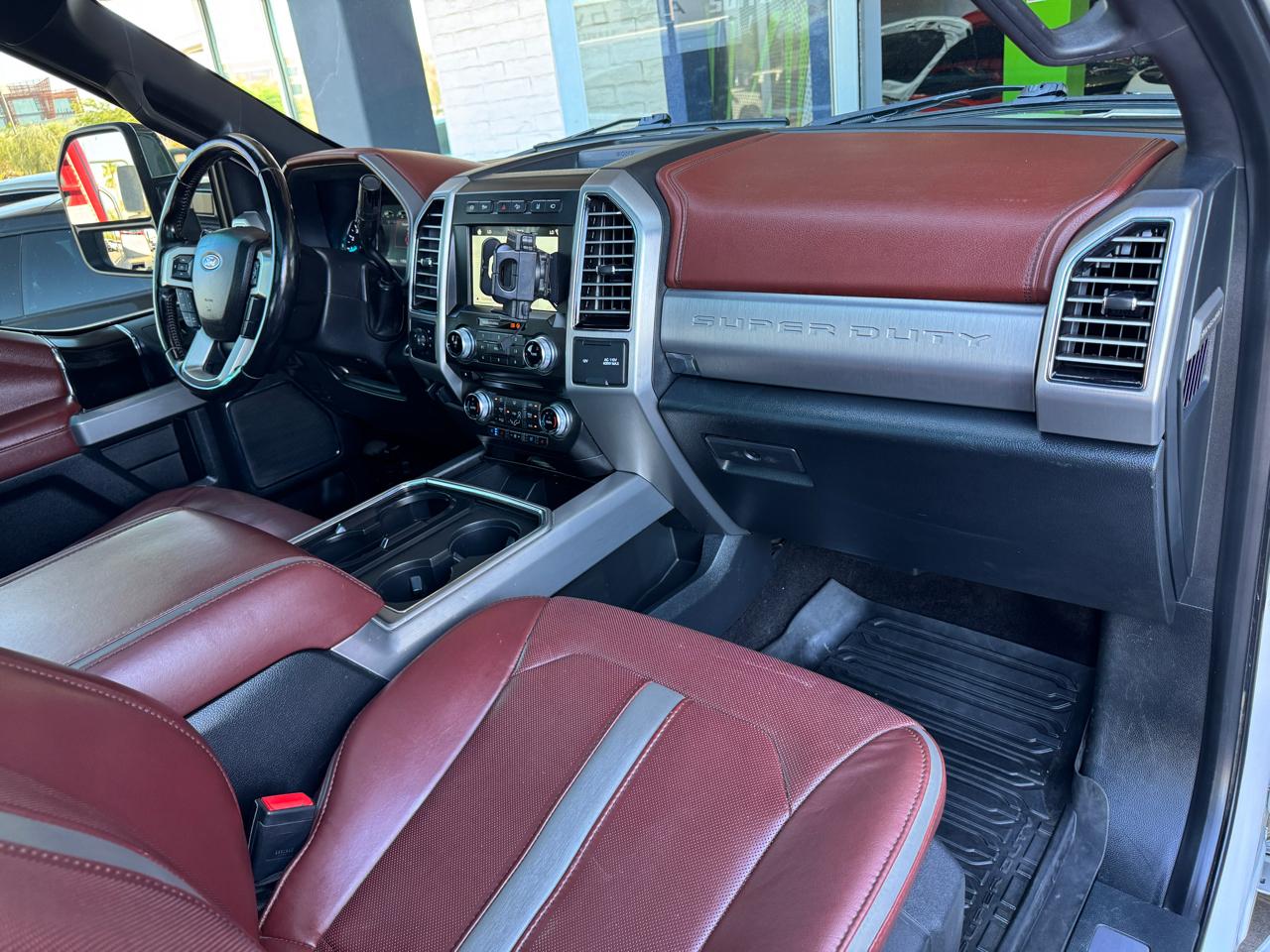 Ford Super Duty F-450 DRW Platinum 4WD Crew Cab 8' Box 2018