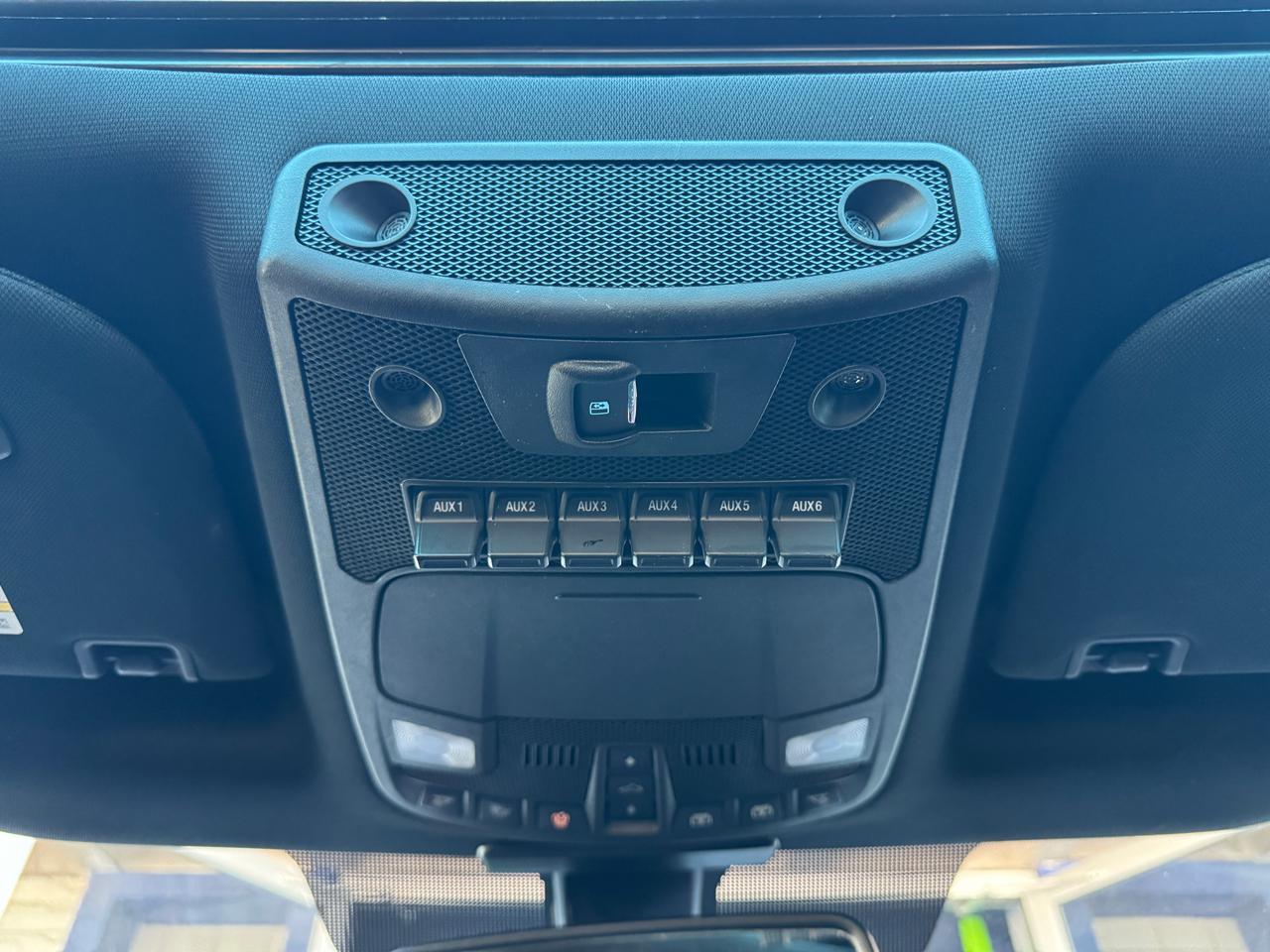 Ford Super Duty F-450 DRW Platinum 4WD Crew Cab 8' Box 2018