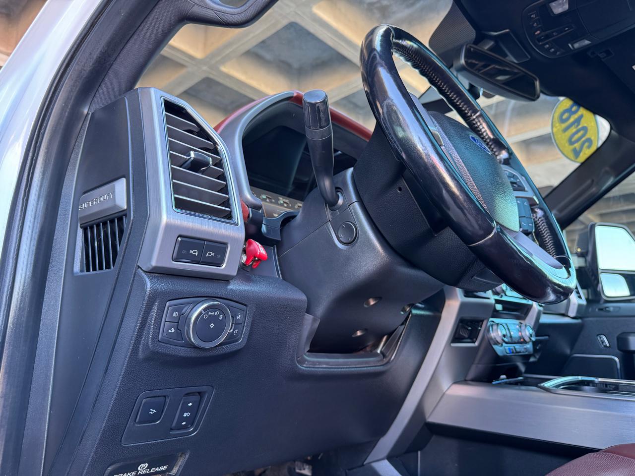 Ford Super Duty F-450 DRW Platinum 4WD Crew Cab 8' Box 2018