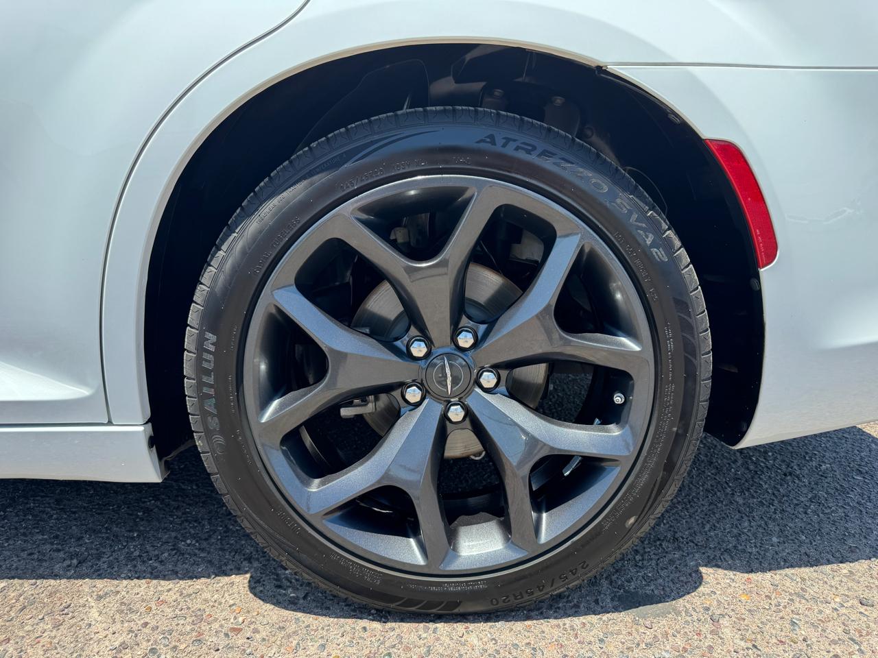Chrysler 300 300S RWD 2023