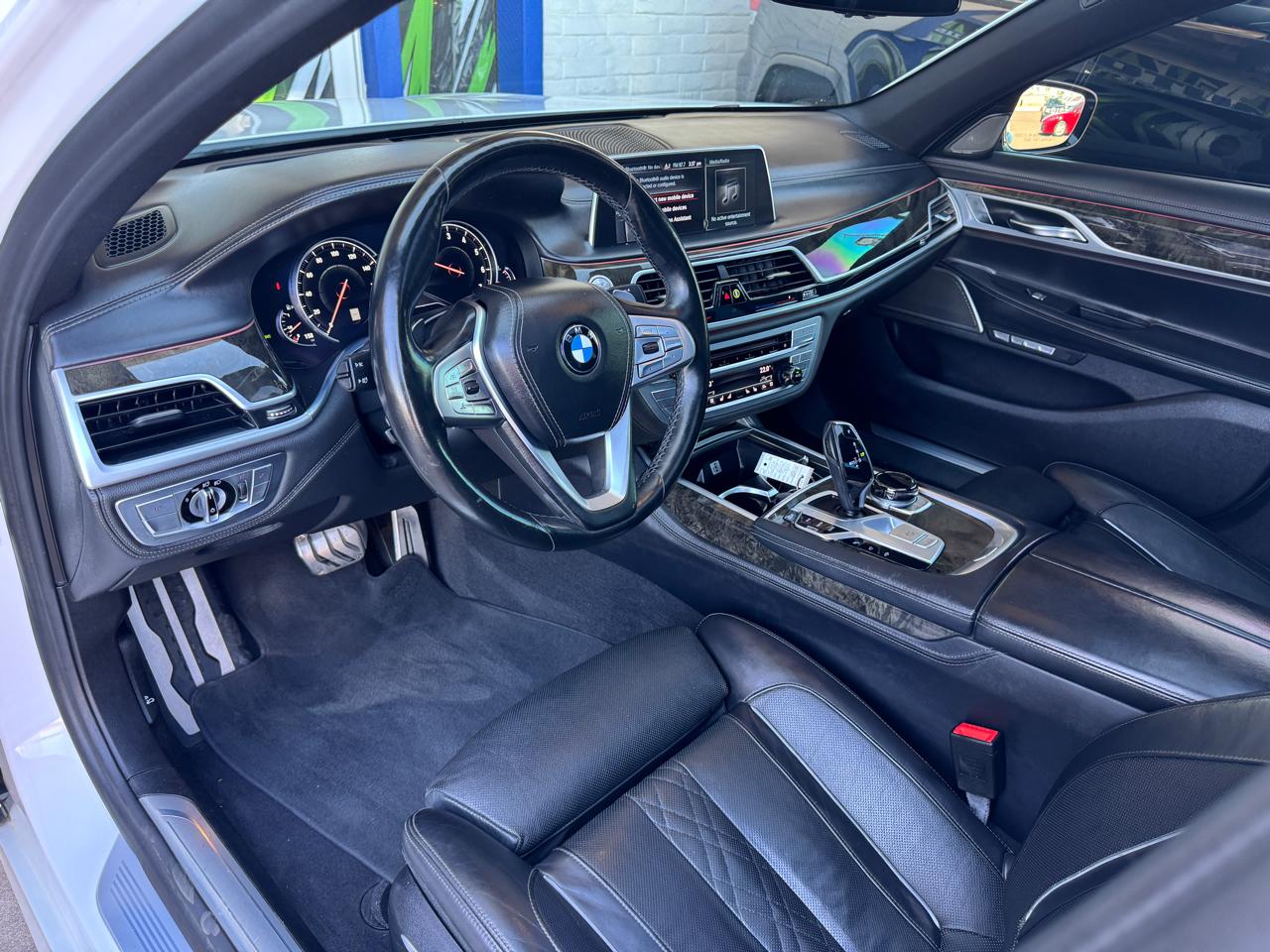 BMW 7 Series 750i Sedan 2017
