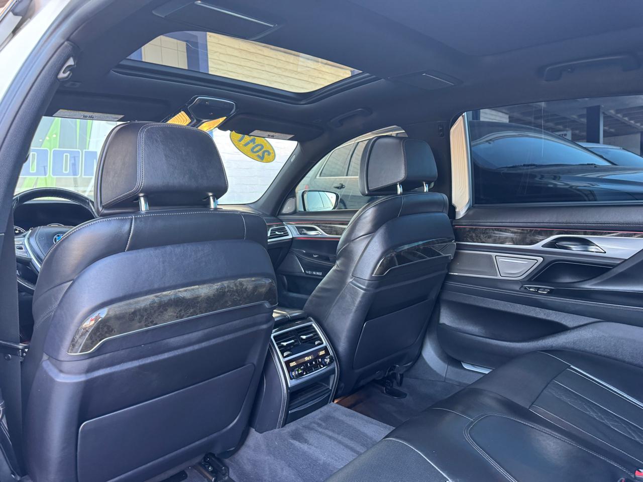 BMW 7 Series 750i Sedan 2017