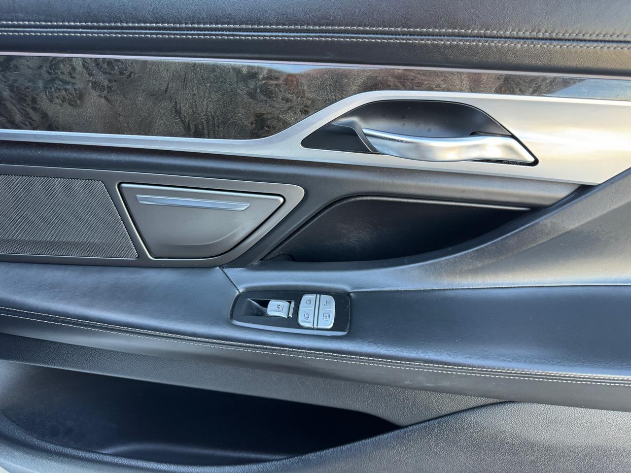 BMW 7 Series 750i Sedan 2017