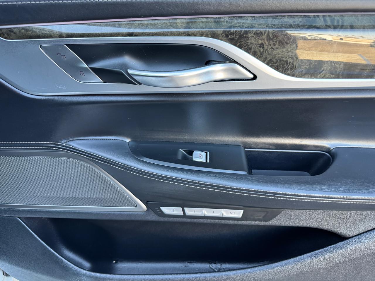 BMW 7 Series 750i Sedan 2017