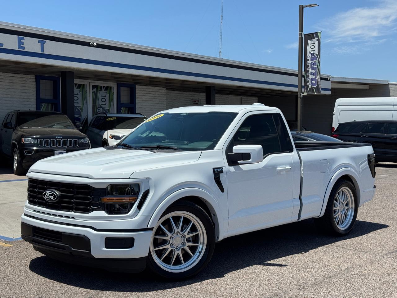 Ford F-150 XL 2WD Reg Cab 6.5' Box 2026