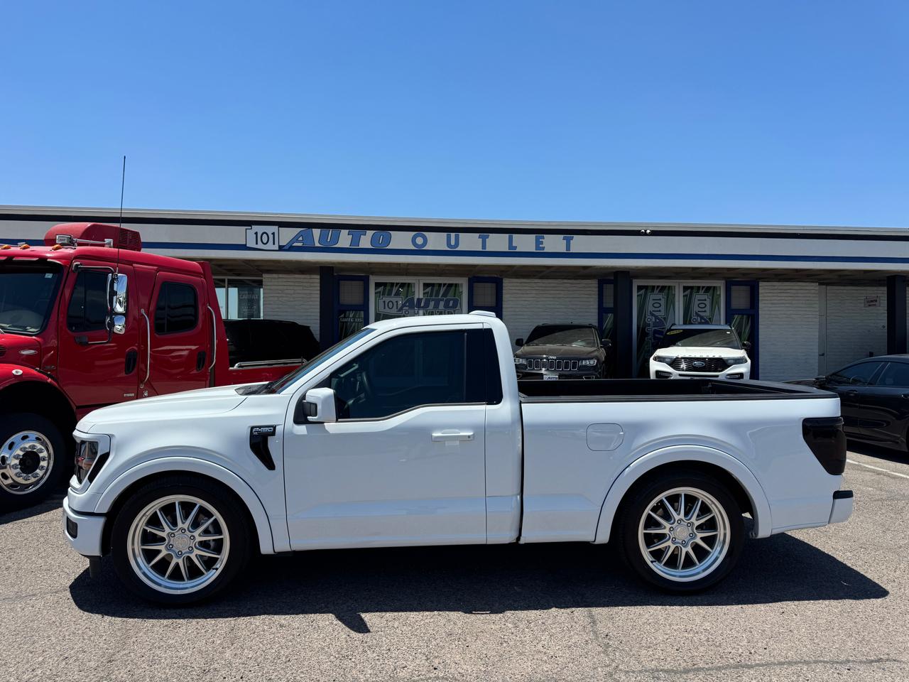 Ford F-150 XL 2WD Reg Cab 6.5' Box 2026