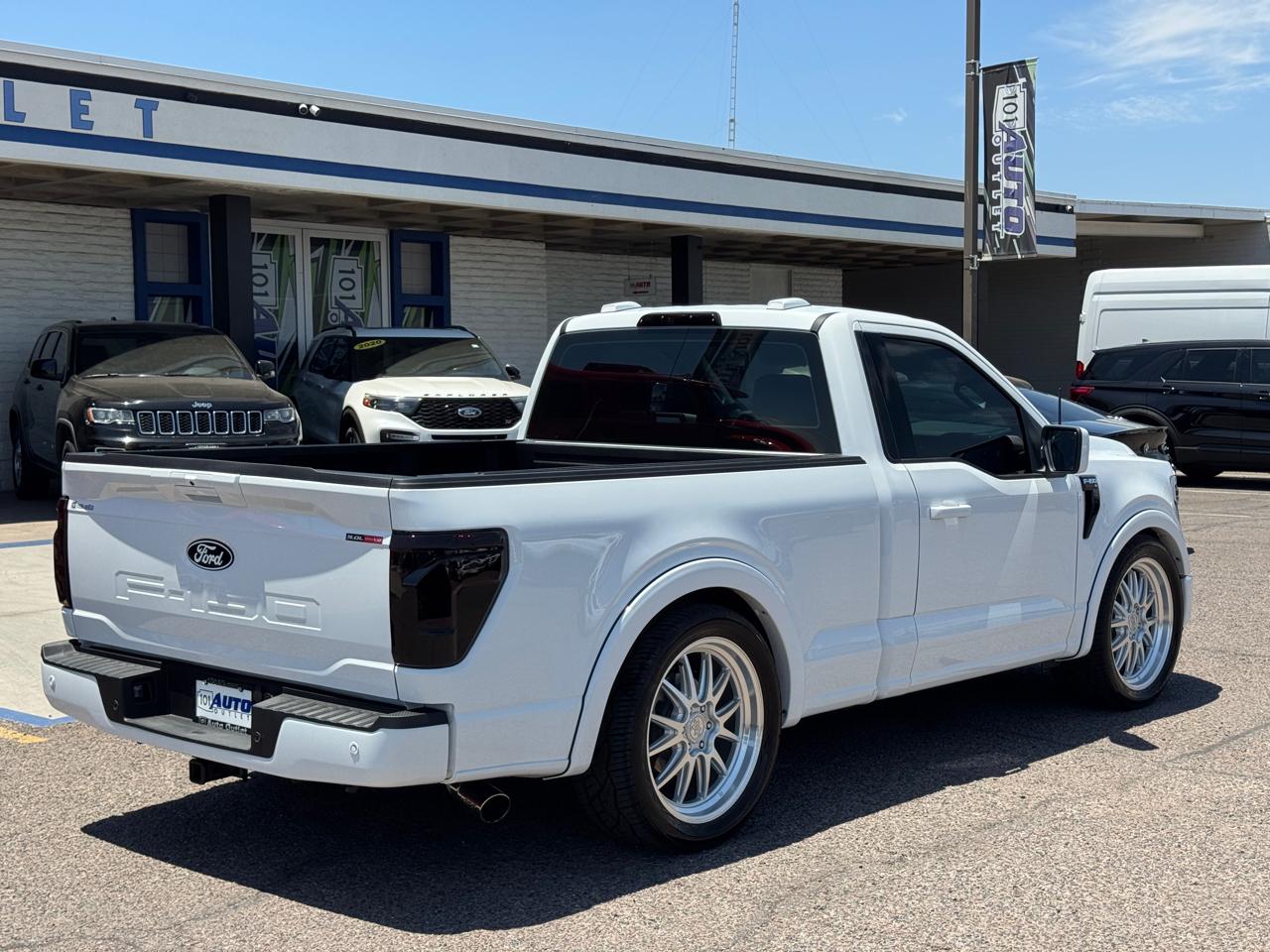 Ford F-150 XL 2WD Reg Cab 6.5' Box 2026