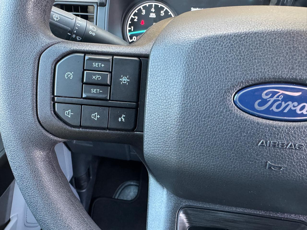 Ford F-150 XL 2WD Reg Cab 6.5' Box 2026