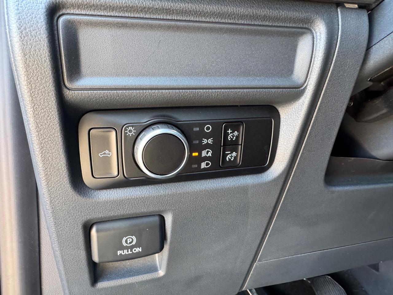 Ford F-150 XL 2WD Reg Cab 6.5' Box 2026
