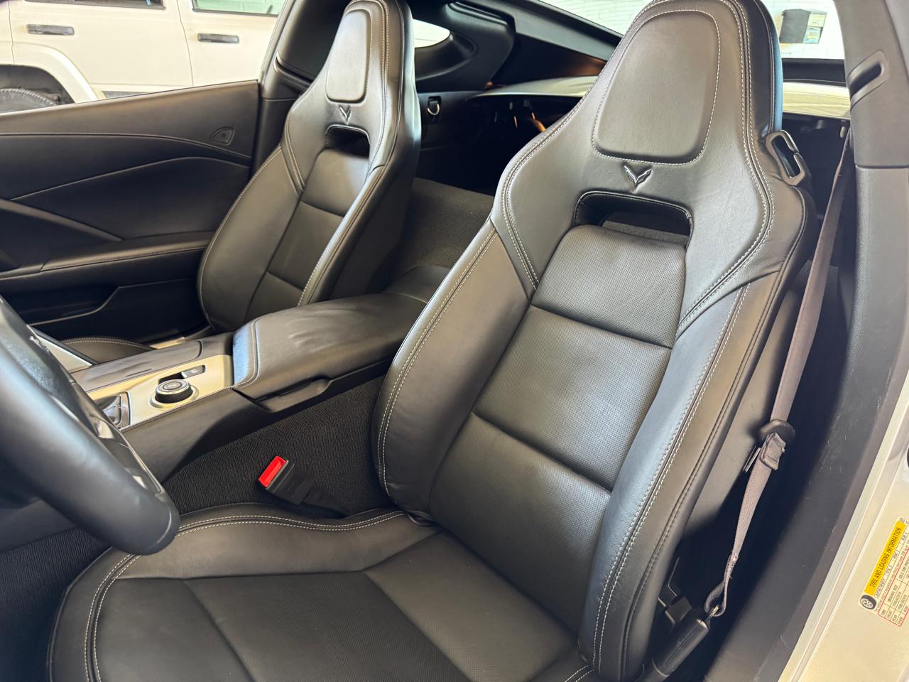 Chevrolet Corvette 2dr Stingray Cpe w/2LT 2016