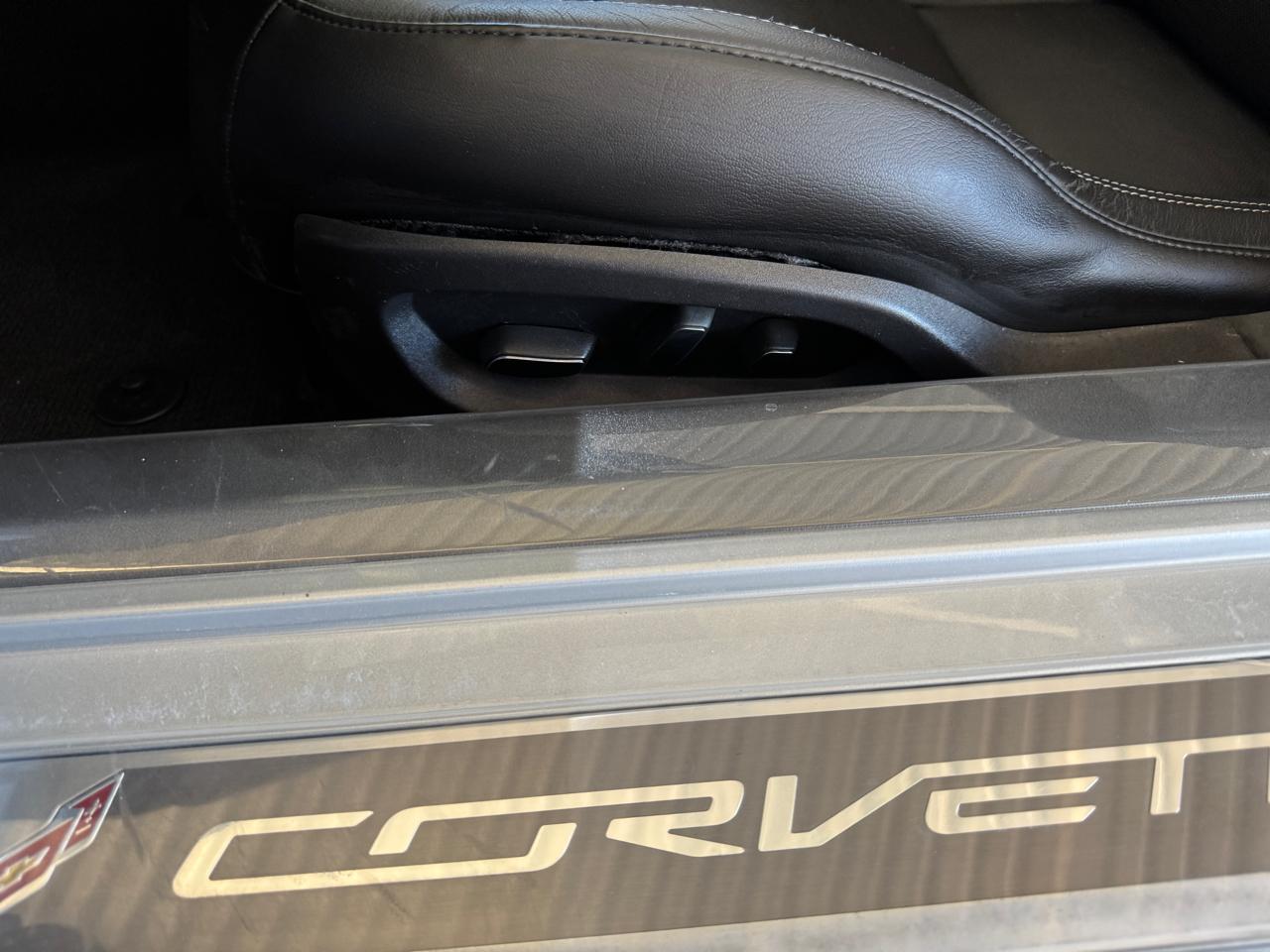Chevrolet Corvette 2dr Stingray Cpe w/2LT 2016