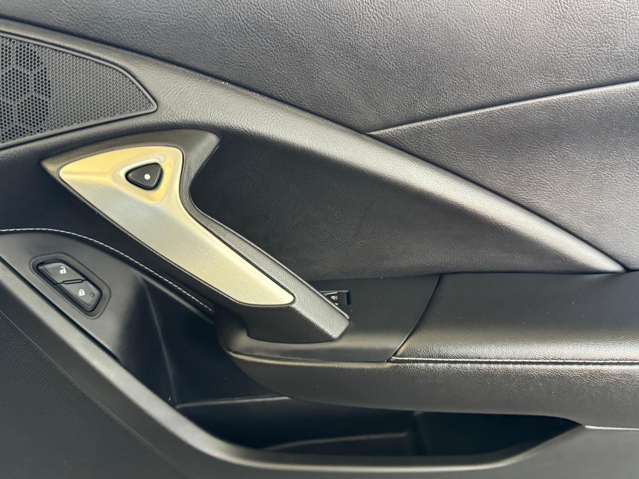 Chevrolet Corvette 2dr Stingray Cpe w/2LT 2016