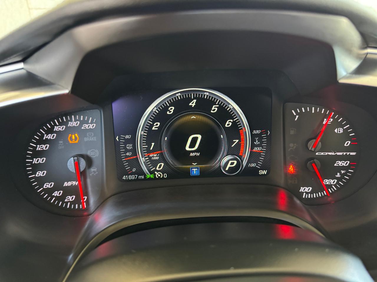 Chevrolet Corvette 2dr Stingray Cpe w/2LT 2016