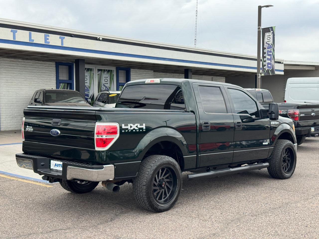 Ford F-150 4WD SuperCrew 145" XLT 2014